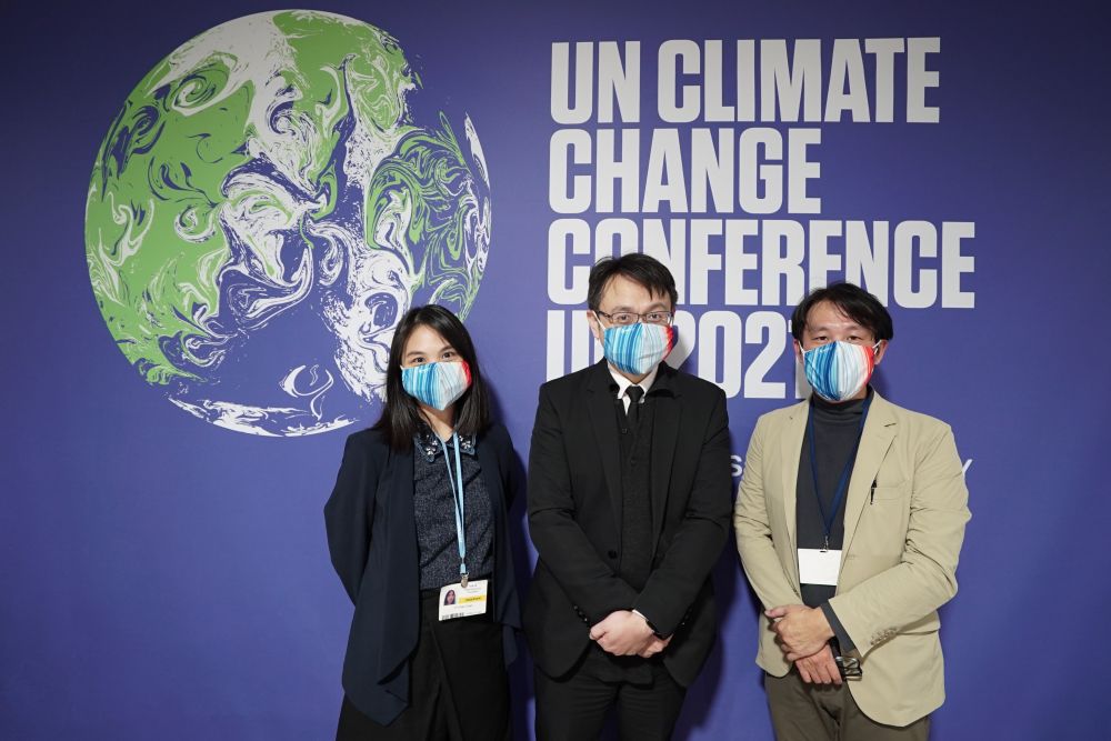 1.台达连续十四年参与COP大会, 台达代表张杨乾 (中) 于COP26周边会议中分享低碳交通的经验.jpg