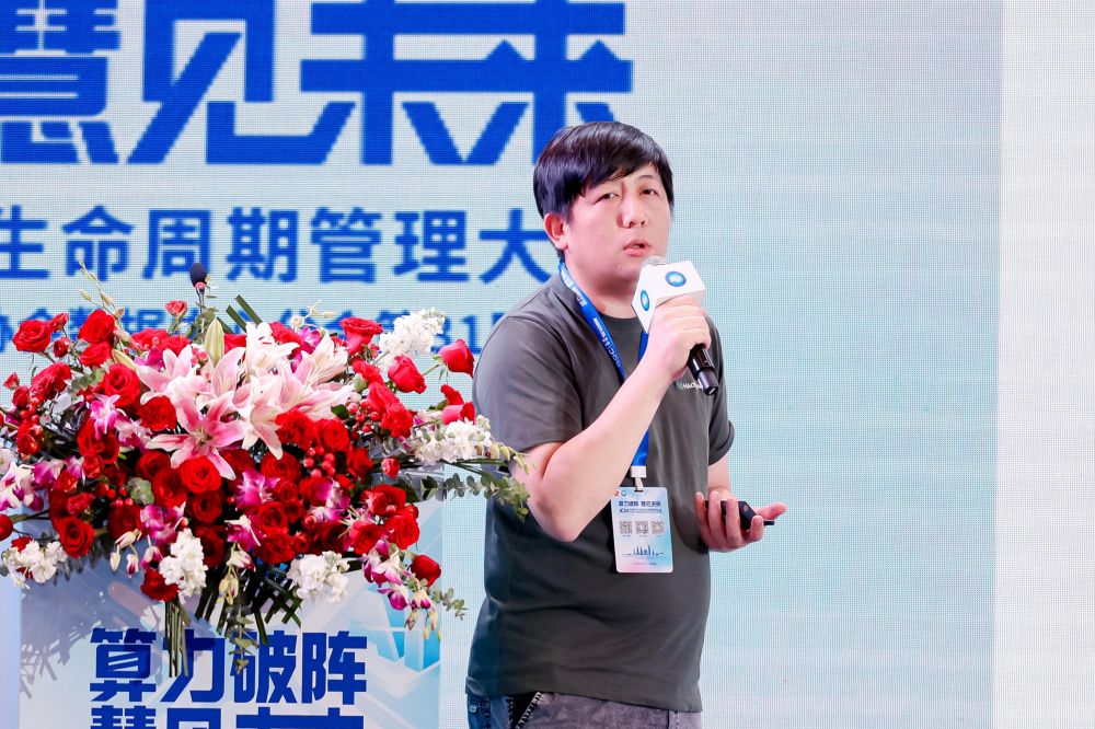 尹春晖.JPG