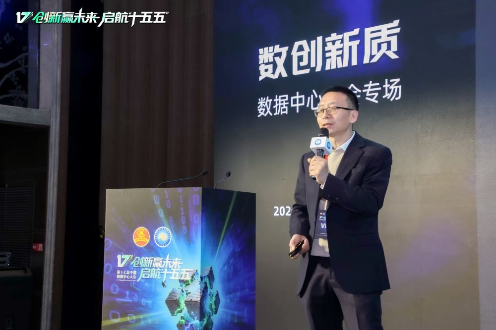 1775551097875618.jpg 125A0215.jpg